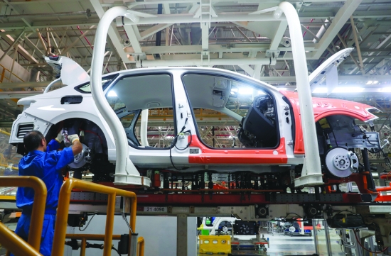 上半年我國汽車銷量超1400萬輛 超八成A股汽車上市公司實現(xiàn)盈利(圖1) 上半年我國汽車銷量超1400萬輛 超八成A股汽車上市公司實現(xiàn)盈利(圖1)