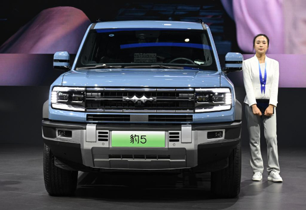 國產(chǎn)新能源汽車點靚金秋車展(圖7) 國產(chǎn)新能源汽車點靚金秋車展(圖7)