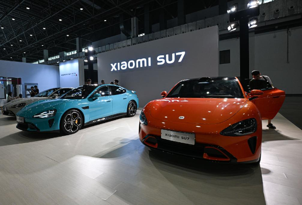 國產(chǎn)新能源汽車點靚金秋車展(圖9) 國產(chǎn)新能源汽車點靚金秋車展(圖9)