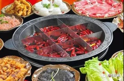 蝦吃蝦涮蝦火鍋加盟進軍川渝的這幾年,它究竟發(fā)展的怎么樣了?(圖1) 蝦吃蝦涮蝦火鍋加盟進軍川渝的這幾年,它究竟發(fā)展的怎么樣了?(圖1)