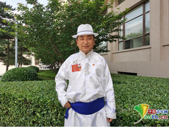 全國人大代表吳云波：用電商直播讓農(nóng)民過上好日子(圖1)