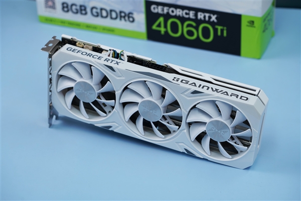 純白外殼淡雅清新！耕升RTX 4060 Ti踏雪顯卡圖賞(圖4)