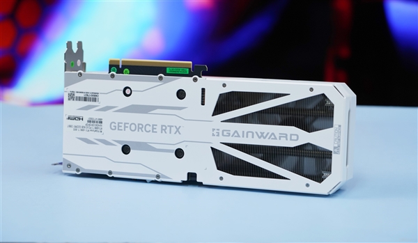 純白外殼淡雅清新！耕升RTX 4060 Ti踏雪顯卡圖賞(圖8)