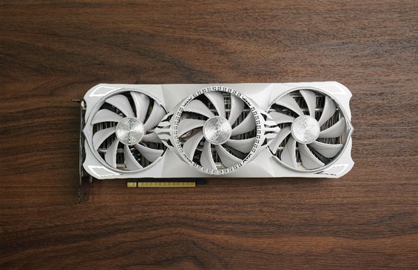 冉冉新星！耕升GeForce RTX 4060 Ti星極皓月OC+DLSS 3助力1080P光追極致體驗(yàn)！(圖4)