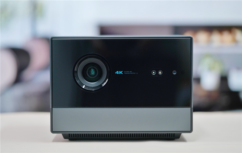 海思V811+全玻璃鏡頭是什么體驗！當貝F6評測：6K價位亮度最高的4K投影儀(圖1)